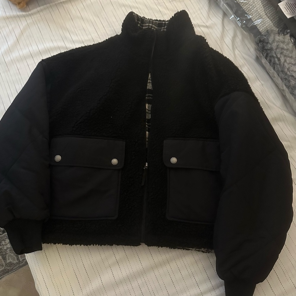 Ae (American Eagle) Reversible Puffer Jacket - image 3